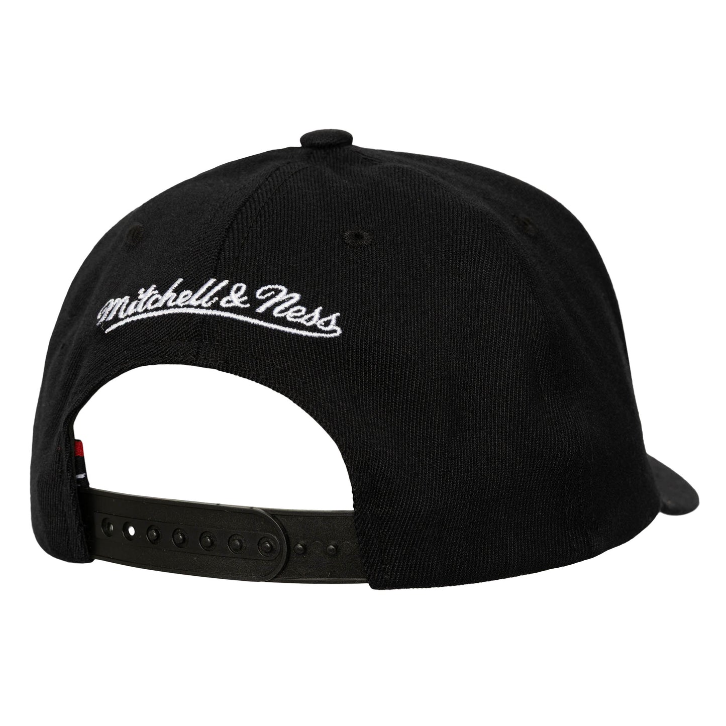 New York Knicks Mitchell & Ness Champtionship Trophy Adjustable Hat - Black