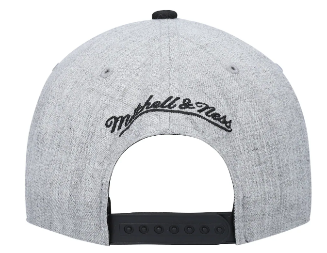 Los Angeles Lakers Mitchell & Ness Heather Under Pop Snapback Hat