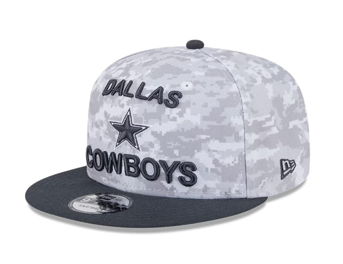 Dallas Cowboys New Era 2024 Salute To Service 9FIFTY Snapback Hat - White/Graphite