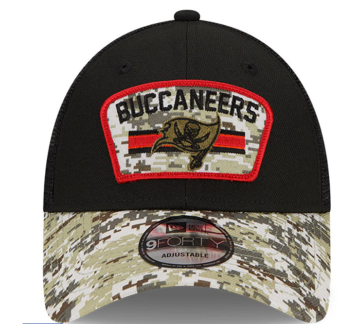 Tampa Bay Buccaneers New Era Salute To Service 9FORTY Adjustable Hat - Black
