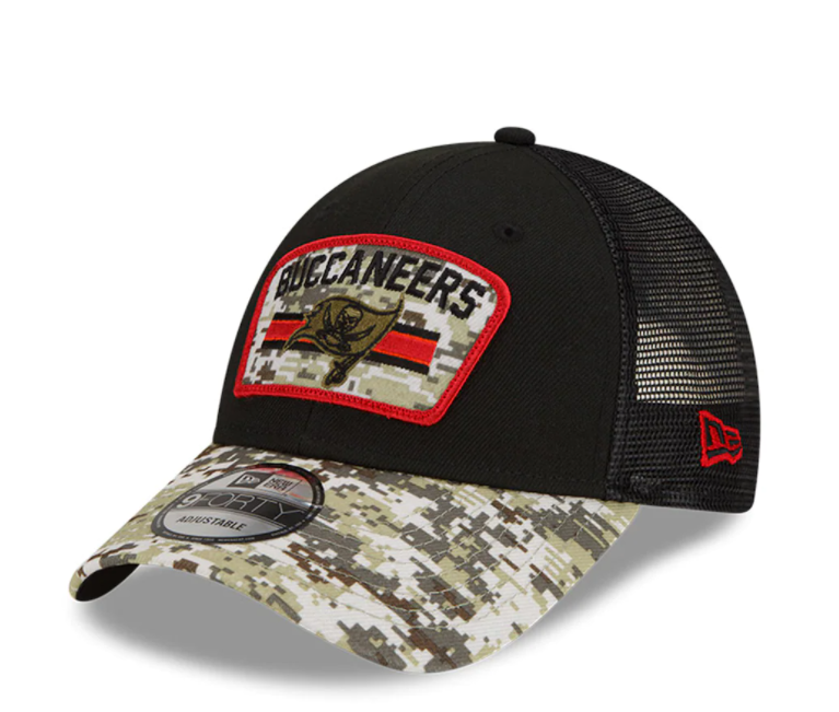 Tampa Bay Buccaneers New Era Salute To Service 9FORTY Adjustable Hat - Black