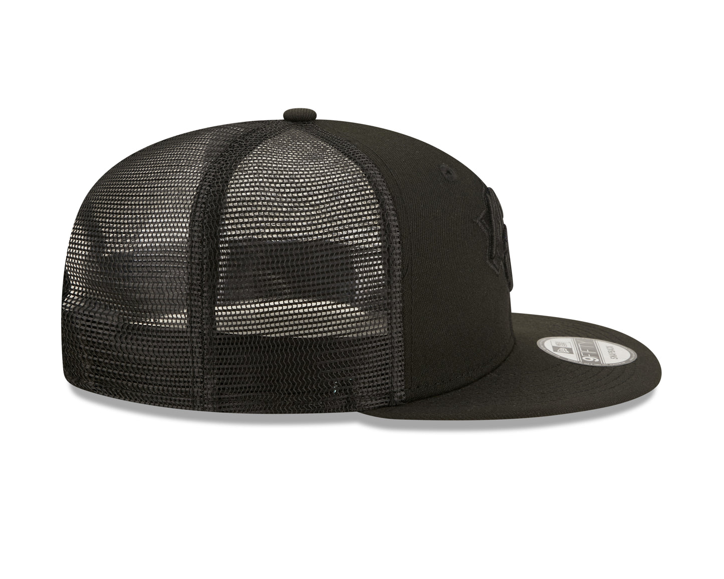 New York Knicks New Era Black & Black Classic Trucker Mesh 9Fifty Hat