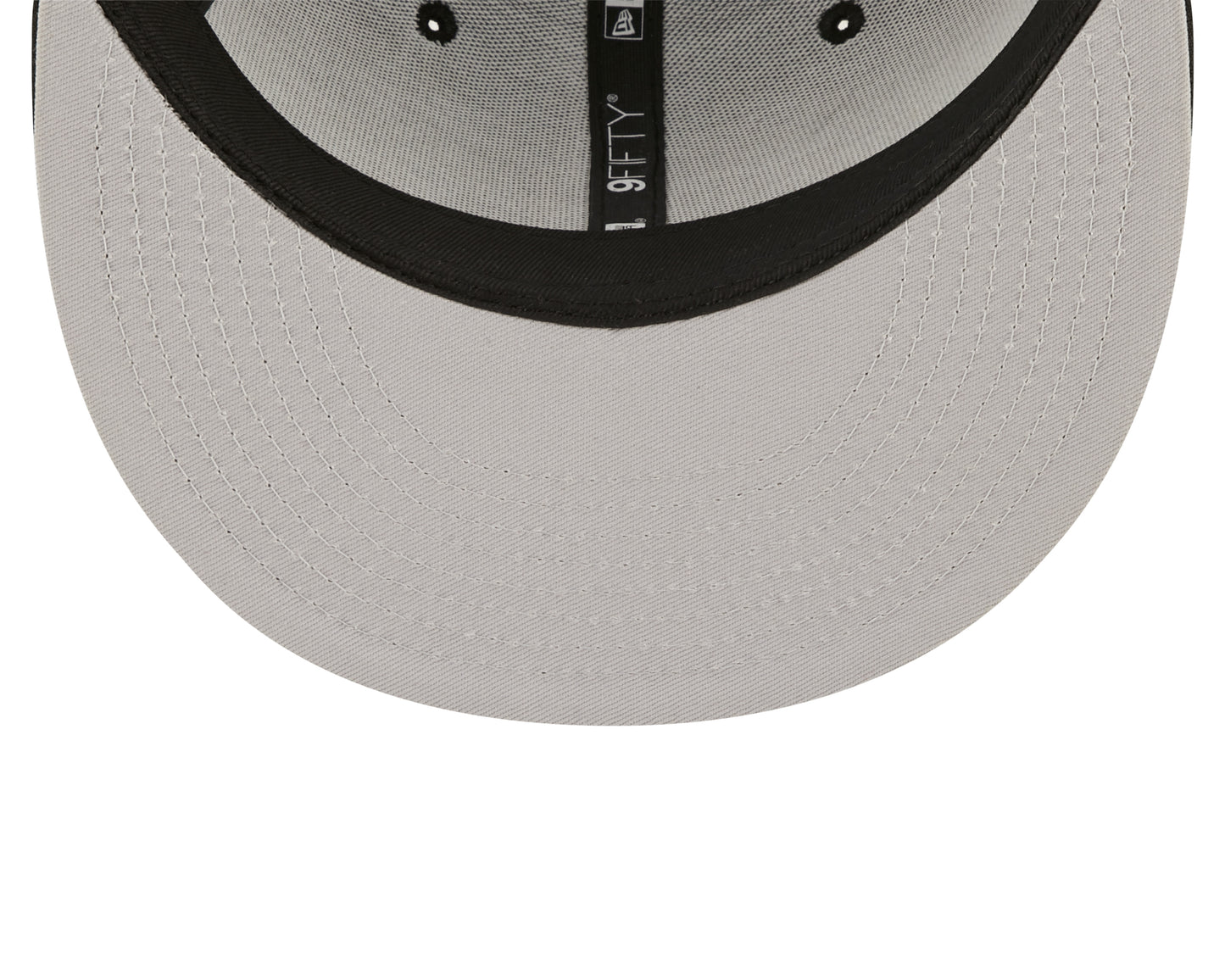 New York Knicks New Era Black & Black Classic Trucker Mesh 9Fifty Hat