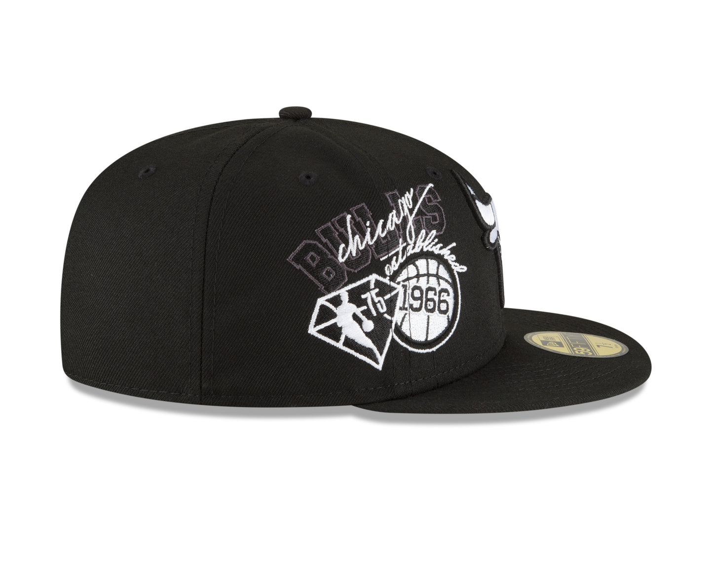 Chicago Bulls New Era Black and White Back Half 59fifty Fitted Hat