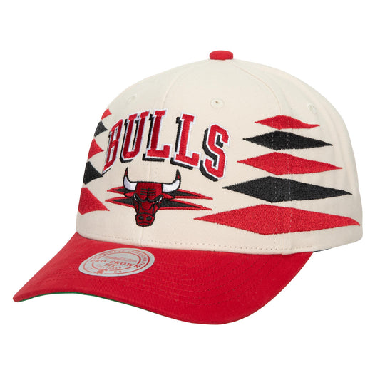 Chicago Bulls Mitchell & Ness Off White Diamond Pro Snapback Hat