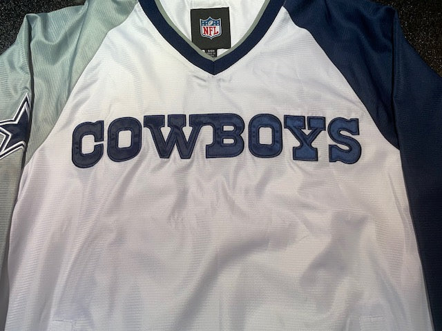 Dallas Cowboys G-III Gauntlet Pull Over Windbreaker- White