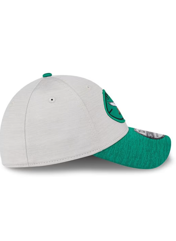 Philadelphia Eagles  New Era Grey /Kelly Sideline Historic 39THIRTY Flex Hat