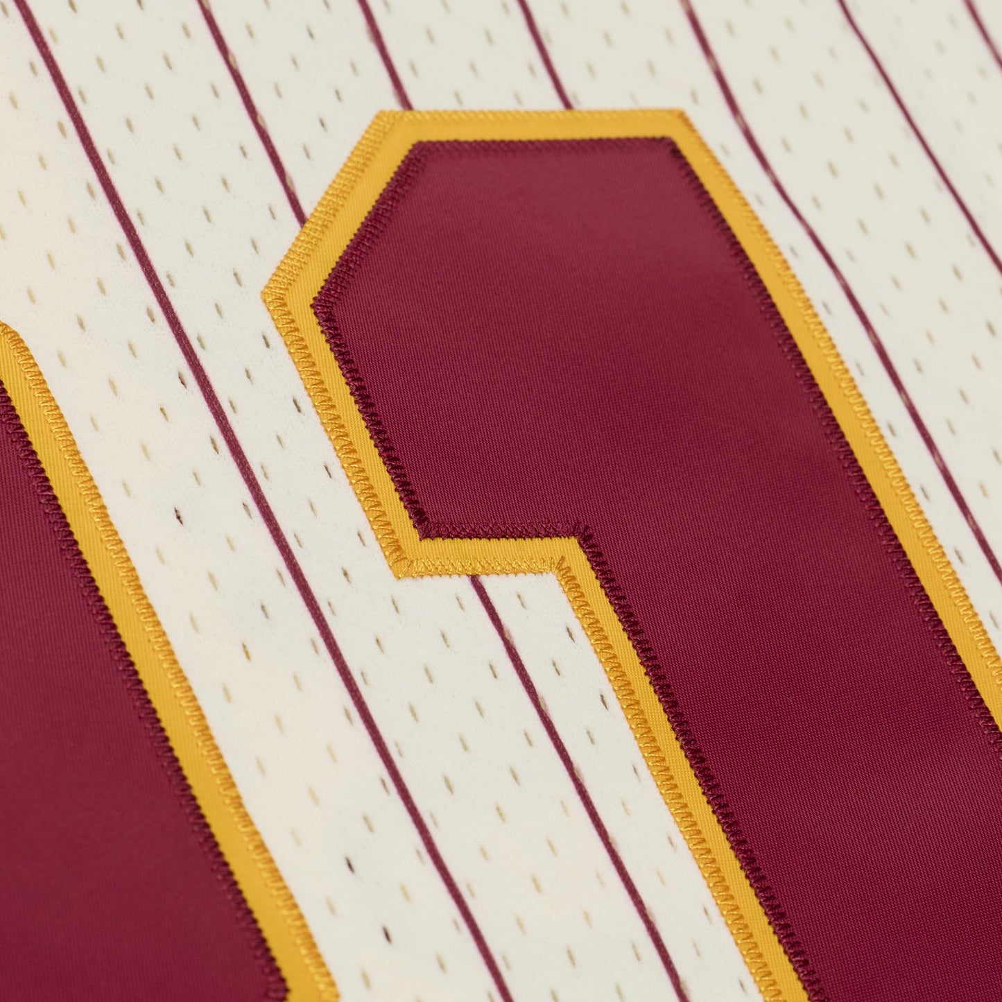 Washington Redskins Mitchell & Ness #21 Sean Taylor Mesh Full-Button Fashion Jersey- Cream