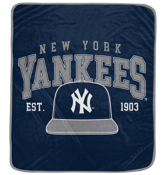 New York Yankees Pegasus Vintage Arch Ultra Soft 50" x 60" Blanket