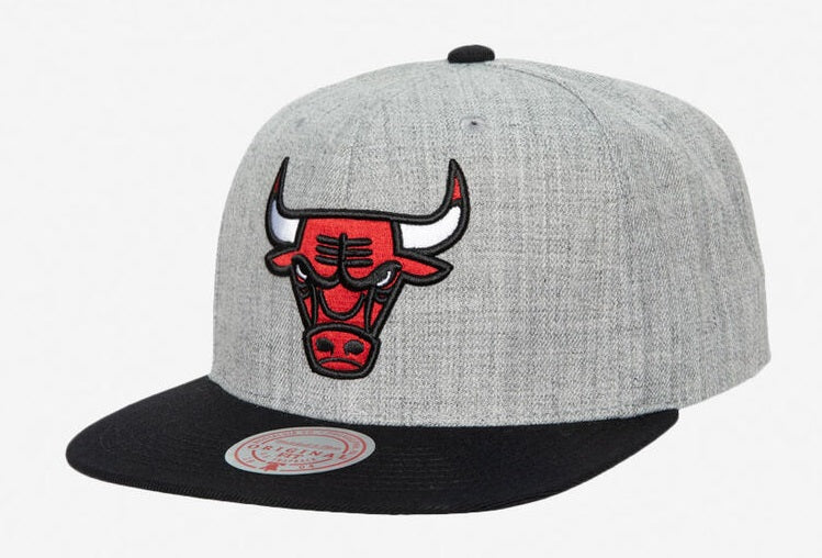 Chicago Bulls Mitchell & Ness Heather Under Pop Snapback Hat