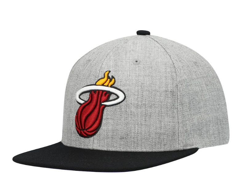 Miami Heat Mitchell & Ness Heather Gray Under Pop Snapback Hat